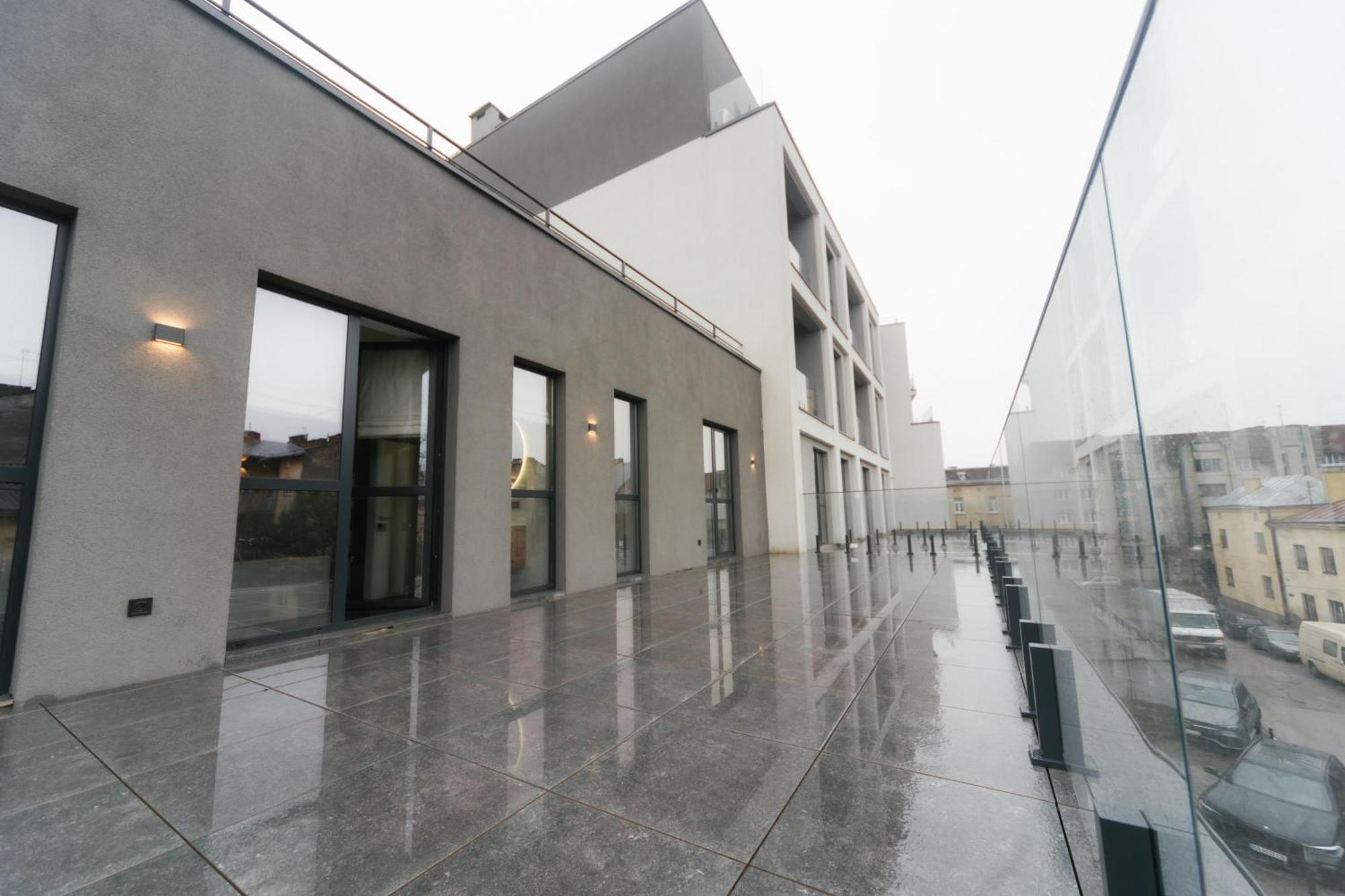 Select Hotel Λβιβ Εξωτερικό φωτογραφία