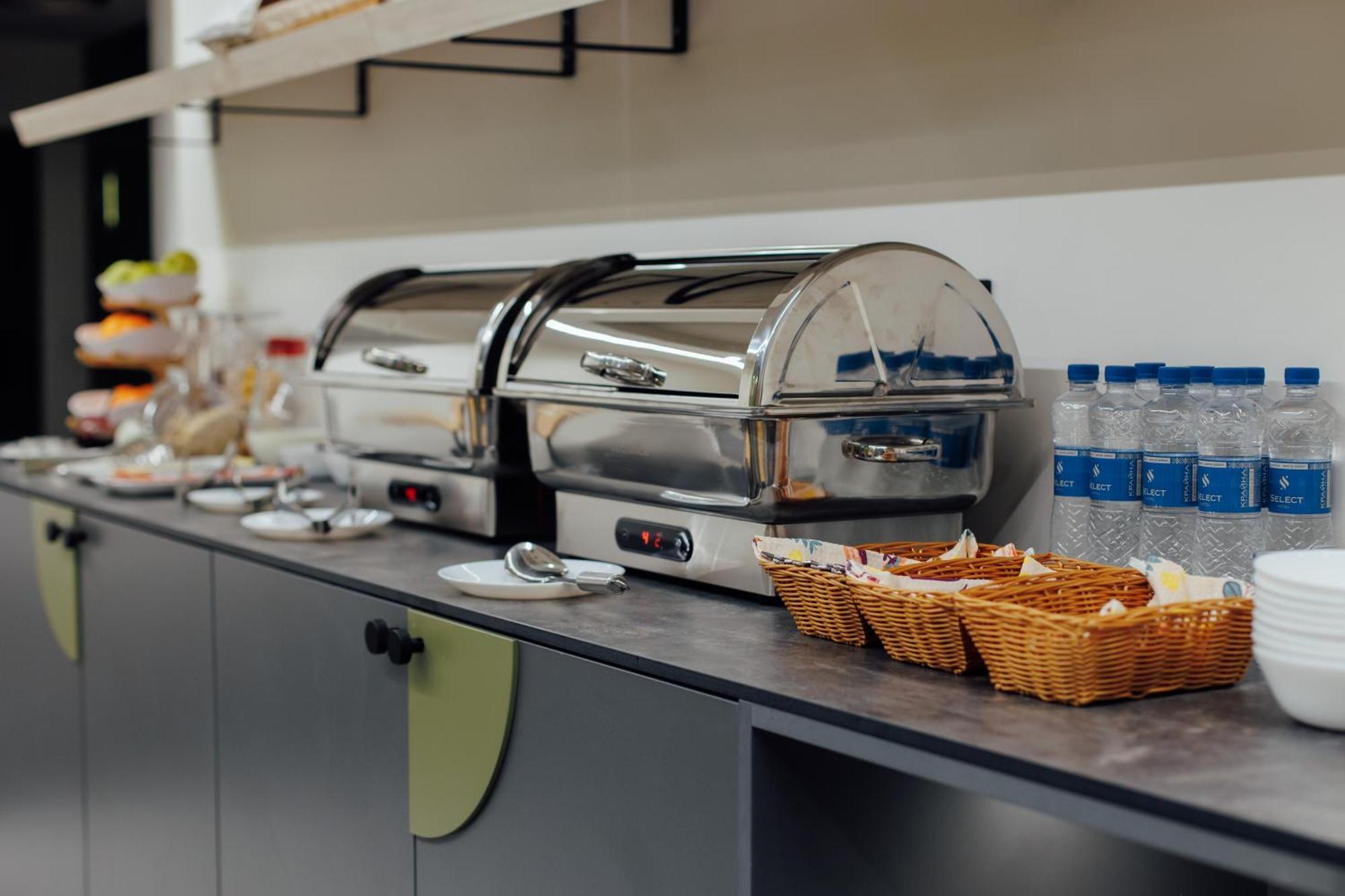 Select Hotel Λβιβ Εξωτερικό φωτογραφία