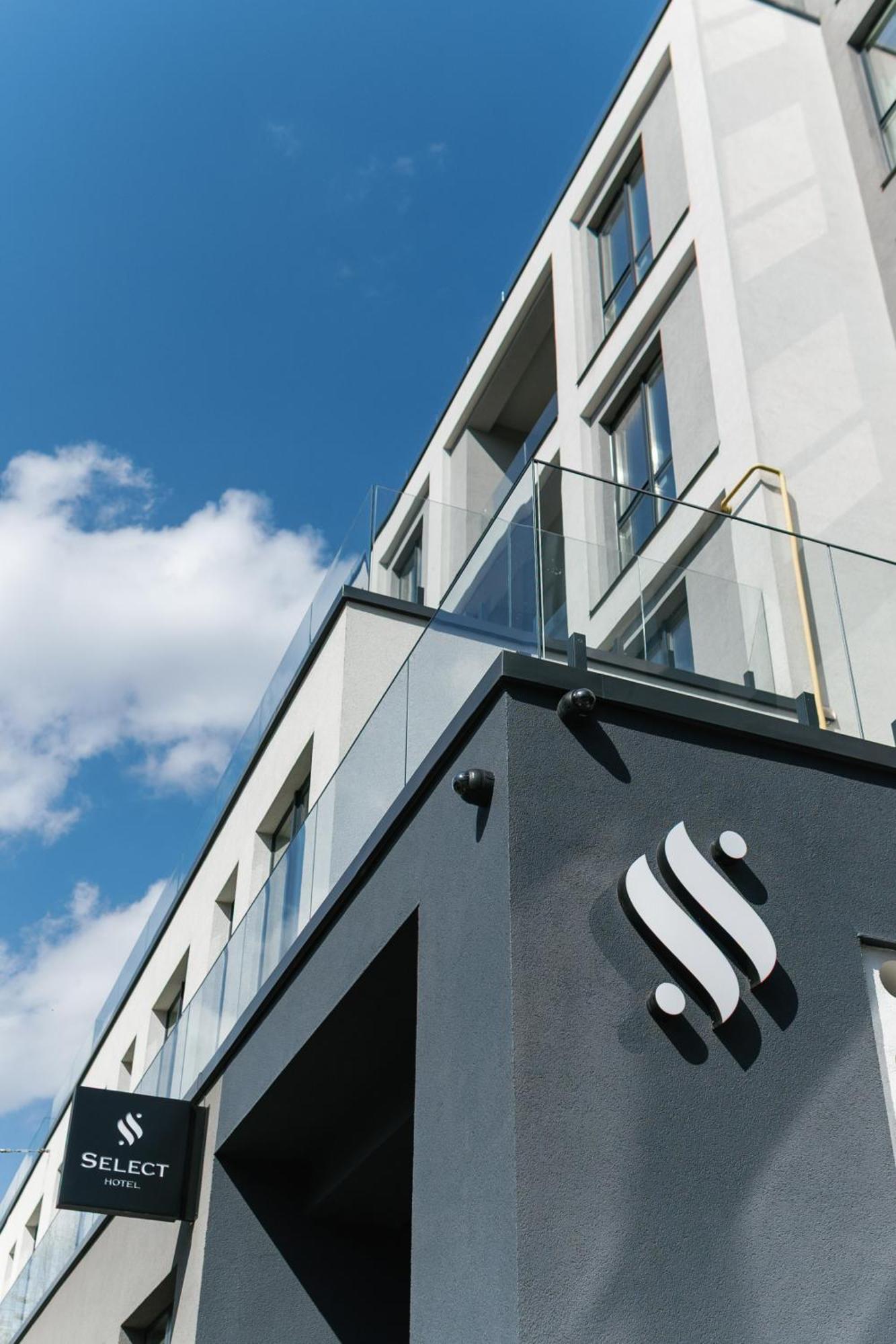 Select Hotel Λβιβ Εξωτερικό φωτογραφία